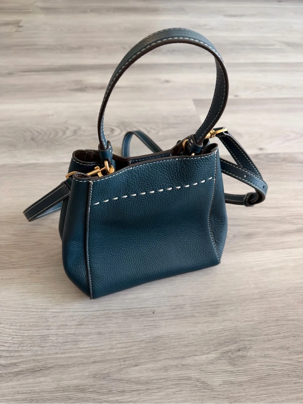 Tory Burch authentic tory